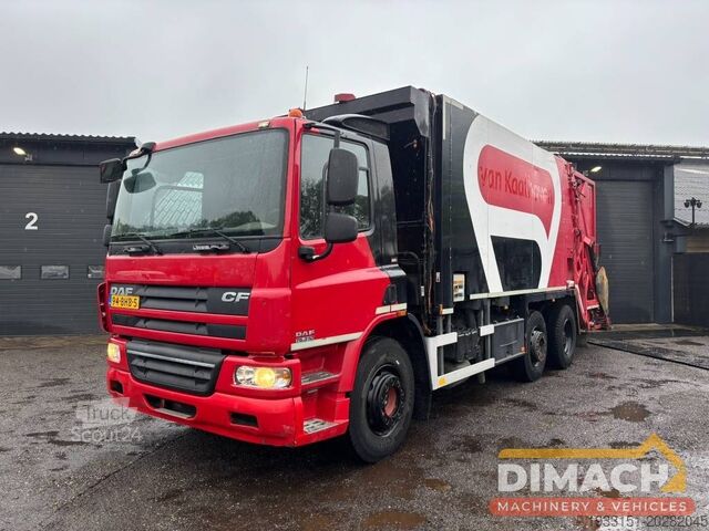 Camion d'enlèvement des ordures ménagères DAF FAG CF75.310 6x2 - VDK Geesink, 2 compartimente...