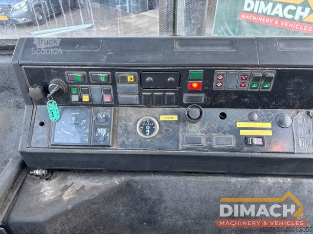 Standaard trekker Sisu Terminal Volvo 6 cilinder Penta engine, TOP! Lo...