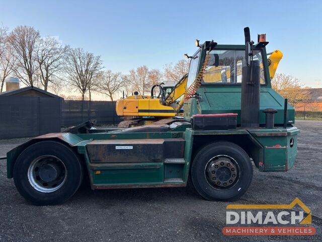 Standaard trekker Sisu Terminal Volvo 6 cilinder Penta engine, TOP! Lo...