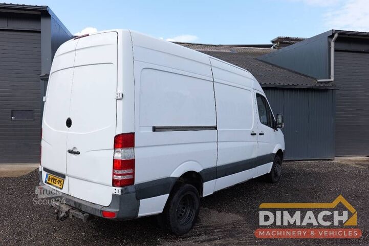 Varebil Mercedes-Benz Sprinter 513 L2H2, automatic