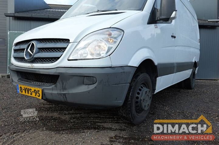 Varebil Mercedes-Benz Sprinter 513 L2H2, automatic
