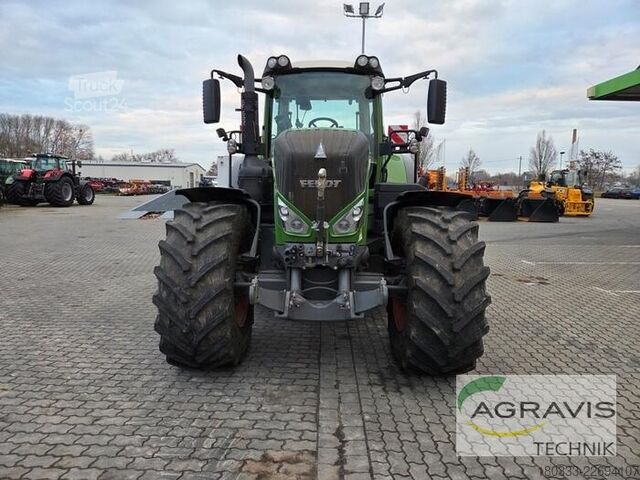 Traktor Fendt 828 VARIO S4 Profi Plus
