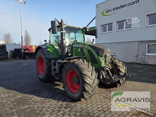 Traktor Fendt 724 VARIO S4 Profi Plus