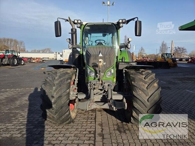 Traktor Fendt 724 VARIO S4 Profi Plus