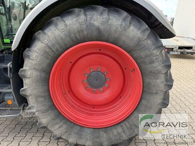 Traktor Fendt 724 VARIO S4 Profi Plus