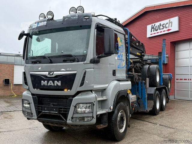 Houttransportwagen MAN TGS 33.510 6x4 BL Langholzzug Loglift 251S