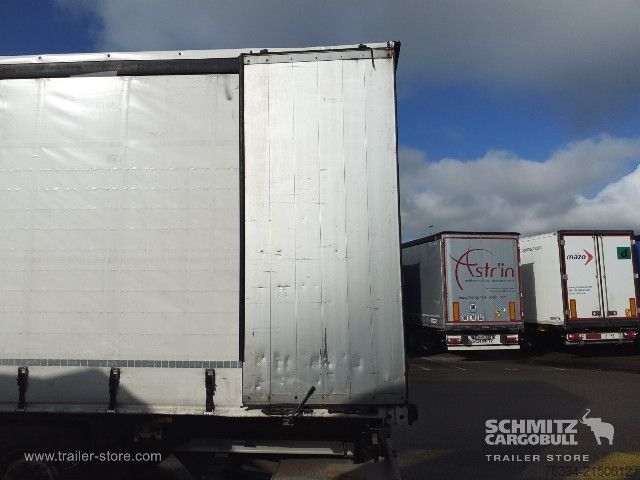 Nyitott ponyvás félpótkocsi Schmitz Cargobull Semitrailer Curtainsider Standard
