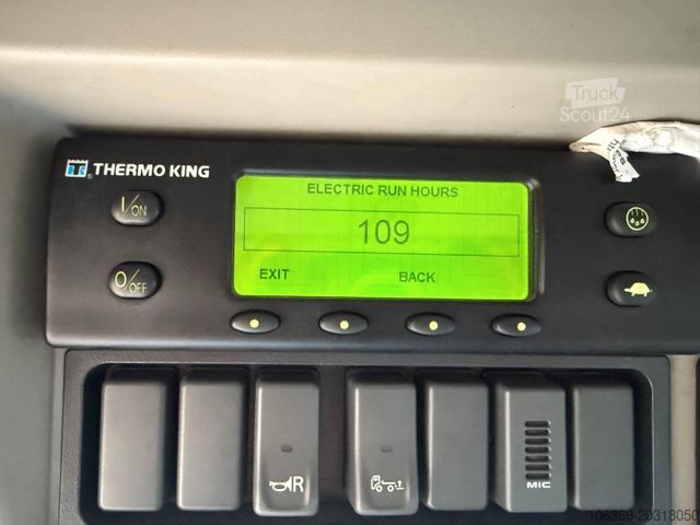 Camion refrigerato VOLVO FE320 6x2*4 TK T1200-R Spectrum 9,80 m. koffer