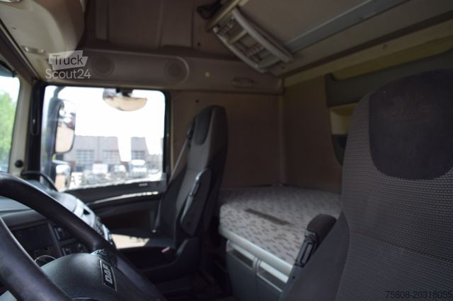 Стандартный седельный тягач DAF XF460 Super Space Cap 2Tanks Retarder  ACC Xenon