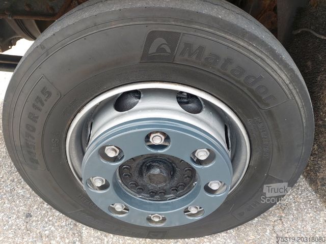 Flaklastbil med kapell DAF FA LF 45.220 G12 4x2