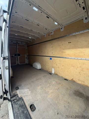 Vans ar augstu jumtu VOLKSWAGEN Crafter 35 Maxi XXL Motorschaden Lang+ Hoch