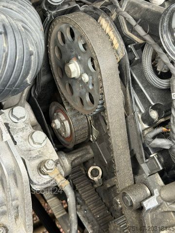 Vans ar augstu jumtu VOLKSWAGEN Crafter 35 Maxi XXL Motorschaden Lang+ Hoch