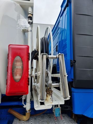 Tank kamyonu MERCEDES-BENZ 1845 L Actros Willig Tank BJ 2013 13.500 L AHK