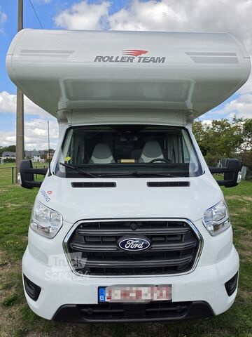 Alkoven karavan  