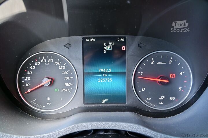 Dodávka s plachtovou bočnicou Mercedes-Benz Sprinter 316 CDI  III LBW AHK 4,25m Schiebeplane