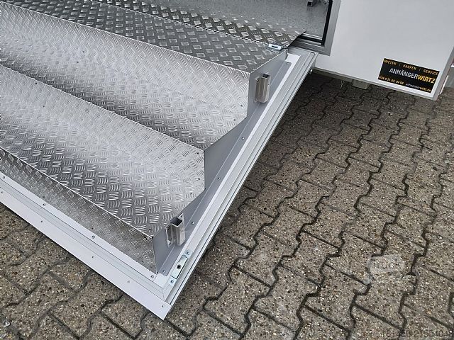 Prikolica za prodaju trailershop Eventtrailer Messe Präsentation 470x200x230cm