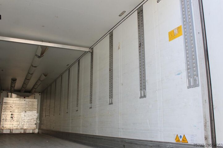 Semi-remorque SCHMITZ Thermo King SLXi 300 Doppelstock 2,65h Strom