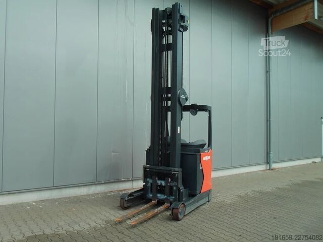 Stivuitoare cu catarg retractabil LINDE R 16 HD