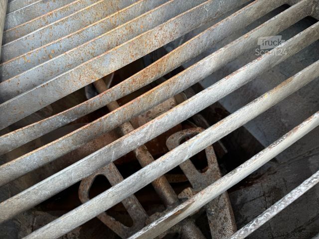 Автобетононасос MERCEDES-BENZ ACTROS 3240 8x4 Betonpumpe PUTZMEISTER BSF 42 M