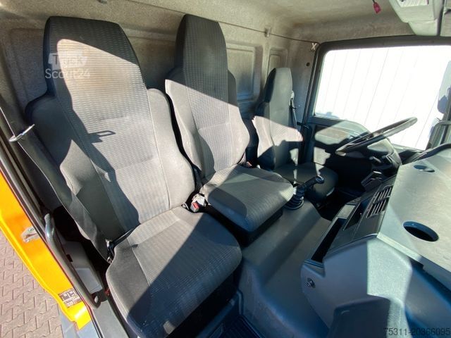 Automobilis ar plakanu platformu MAN TGM 15.290| HIAB 099 E-2*3x Sitze*AHK*manuell*AC