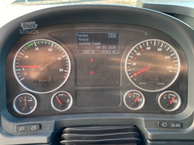 Automobilis ar plakanu platformu MAN TGM 15.290| HIAB 099 E-2*3x Sitze*AHK*manuell*AC