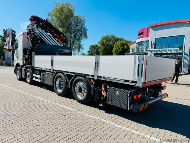Autokran VOLVO FH 500 8x2 mit F990RA.2.28 L616 V30