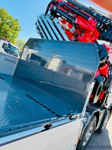 LKW mit Pritsche (offen) VOLVO FH 500 8x2 mit F990RA.2.28 L616 V30