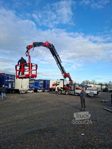 Samochód do zadań specjalnych VOLVO FH 500 8x2 mit F990RA.2.28 L616 V30