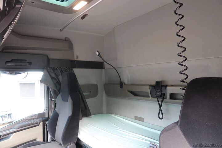 Standard-SZM MAN TGX 26.510 6x2  Stuur lift as met Slaapcabine