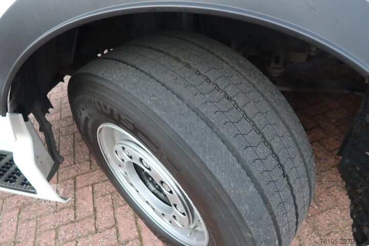 Standard-SZM MAN TGX 26.510 6x2  Stuur lift as met Slaapcabine