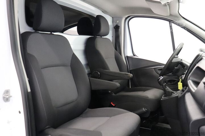 Кутия фургон Renault Trafic 1.6 dCi EURO 6 - Airco - Cruise - PDC - ...