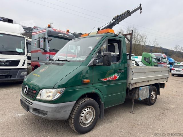 Pick-up van MERCEDES-BENZ SPRINTER 313CDI PRITSCHENWAGEN*KRAN HIAB*2003*