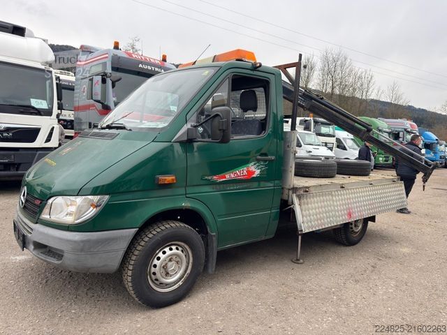 Pick-up van MERCEDES-BENZ SPRINTER 313CDI PRITSCHENWAGEN*KRAN HIAB*2003*