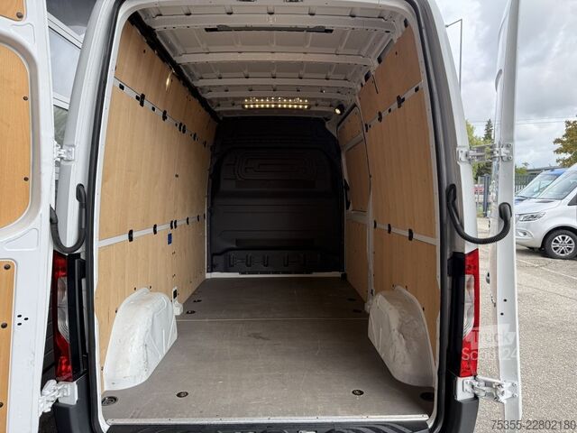 Dodávka s vysokou strechou MERCEDES-BENZ Sprinter 215 CDI L2H2 Klima 7MBUX Orig.