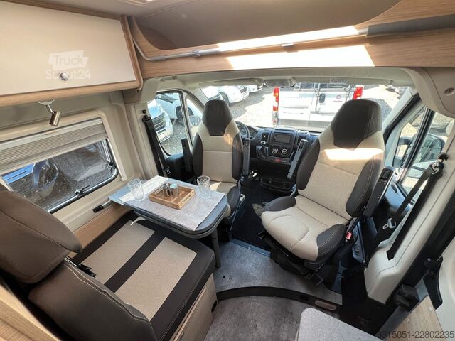 Camping-car PÖSSL Roadcar 540 Automatik+AHK+Markise+Navi
