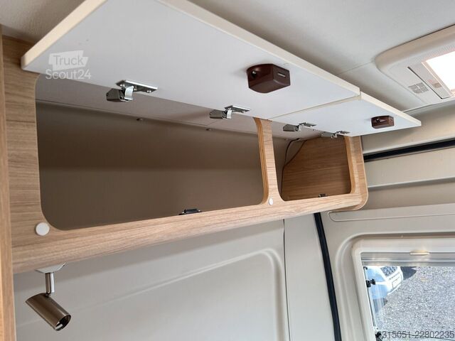 Camping-car PÖSSL Roadcar 540 Automatik+AHK+Markise+Navi