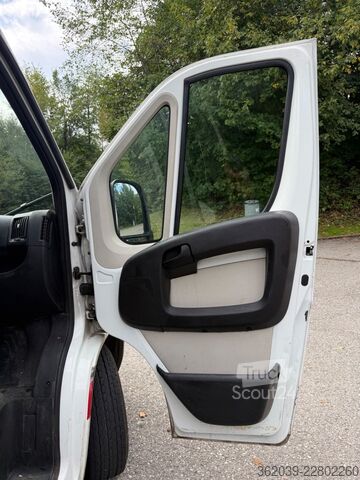 Pick-up varebil PEUGEOT Boxer 130 HDi Doppelkabine