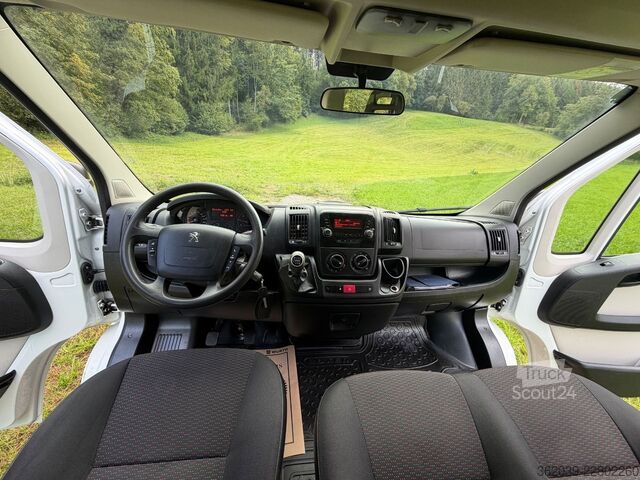 Pick-up varebil PEUGEOT Boxer 130 HDi Doppelkabine