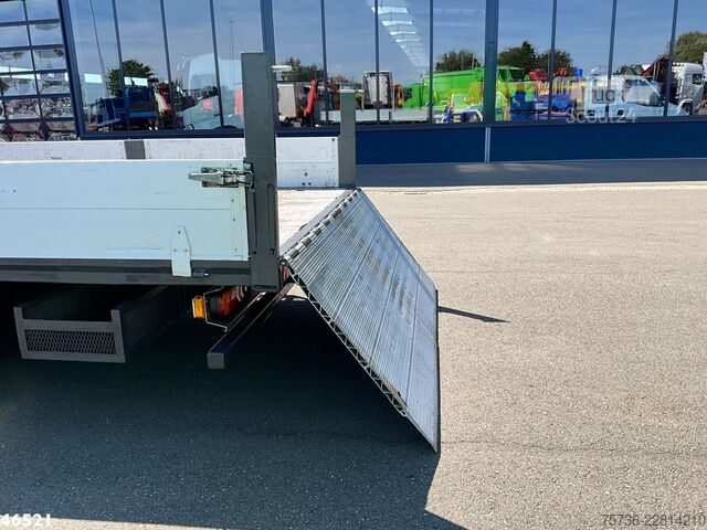 Camion-grue Iveco Eurocargo ML120E25 Palfinger 6 Tonmeter laadkraan