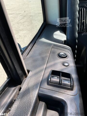 Camion-grue Iveco Eurocargo ML120E25 Palfinger 6 Tonmeter laadkraan