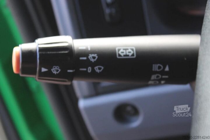 Benne fermée Mercedes-Benz Atego 1018 + EURO 5