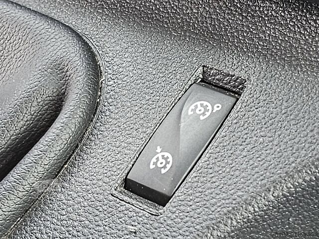 Suitcase RENAULT MASTER 2.3 Bakwagen Laadklep!