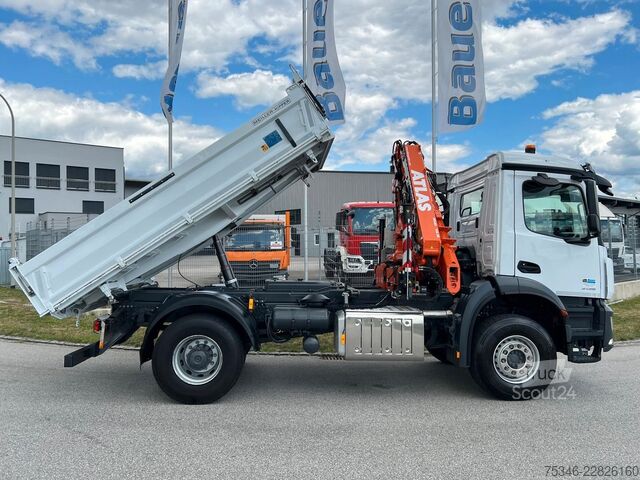 Kiper kamion MERCEDES-BENZ Arocs 2135 Kipper/Kran Atlas AK 135/Funk/107 tkm