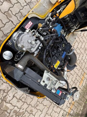 Mini ekskavatorius JCB 8008 CTS / 2021 BJ / 623 H / 3 x Löffel