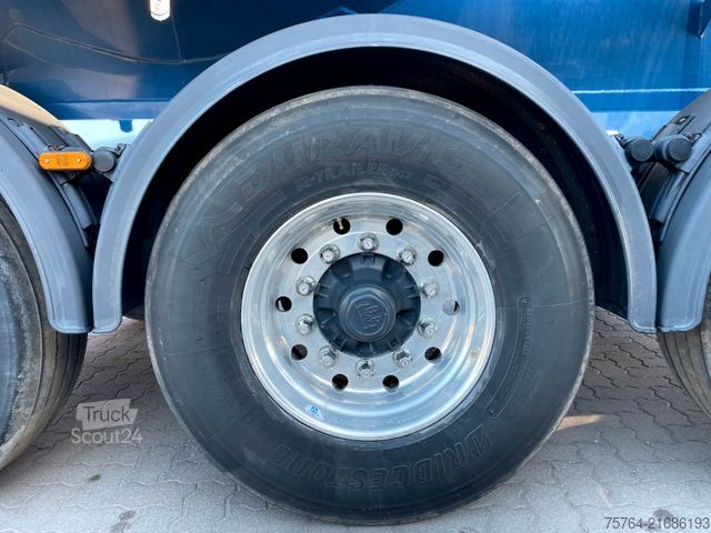 Semirremolque silo SPITZER 31m³ Zementsilo/Kompressor/2 Kammern/1. Hand!