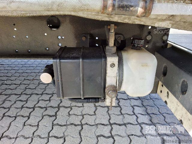 Semirremolque abierto con toldo Schmitz Cargobull Curtainsider Mega Getränke