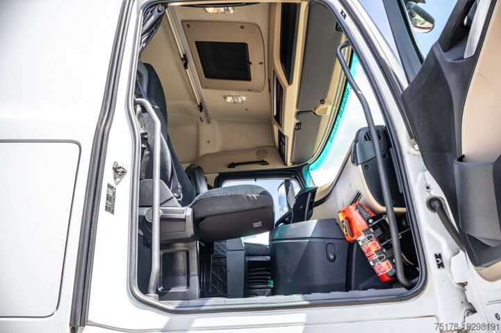 Standard tractor MERCEDES ACTROS 1845 LS