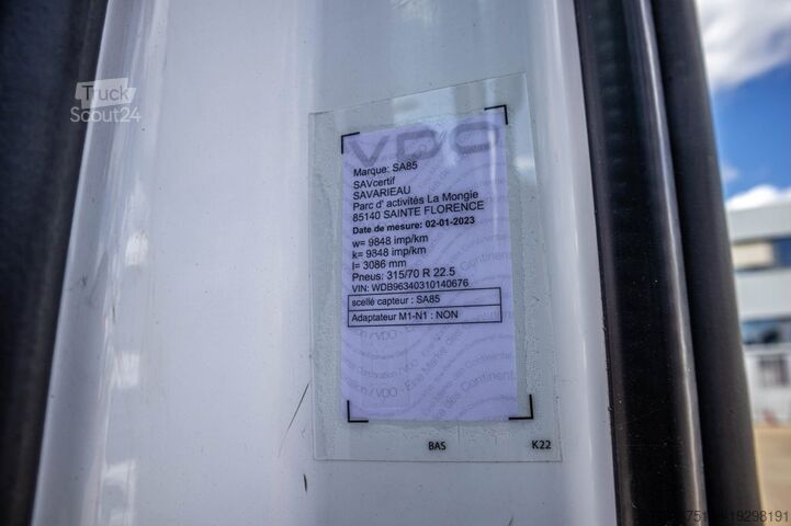 Standard tractor MERCEDES ACTROS 1845 LS