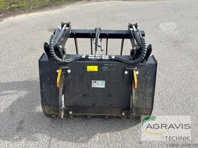 Трактор Quicke SILOGRAB S+ 110