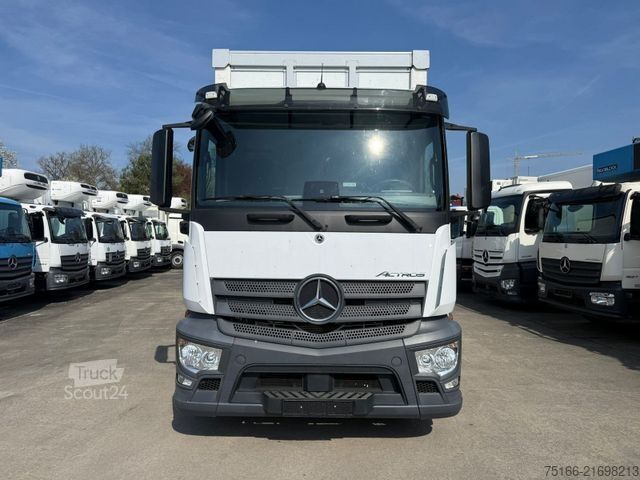 LKW mit Pritsche (offen) MERCEDES-BENZ ACTROS 1832 L TAUTLINER 7,40 m LBW 1,5 T